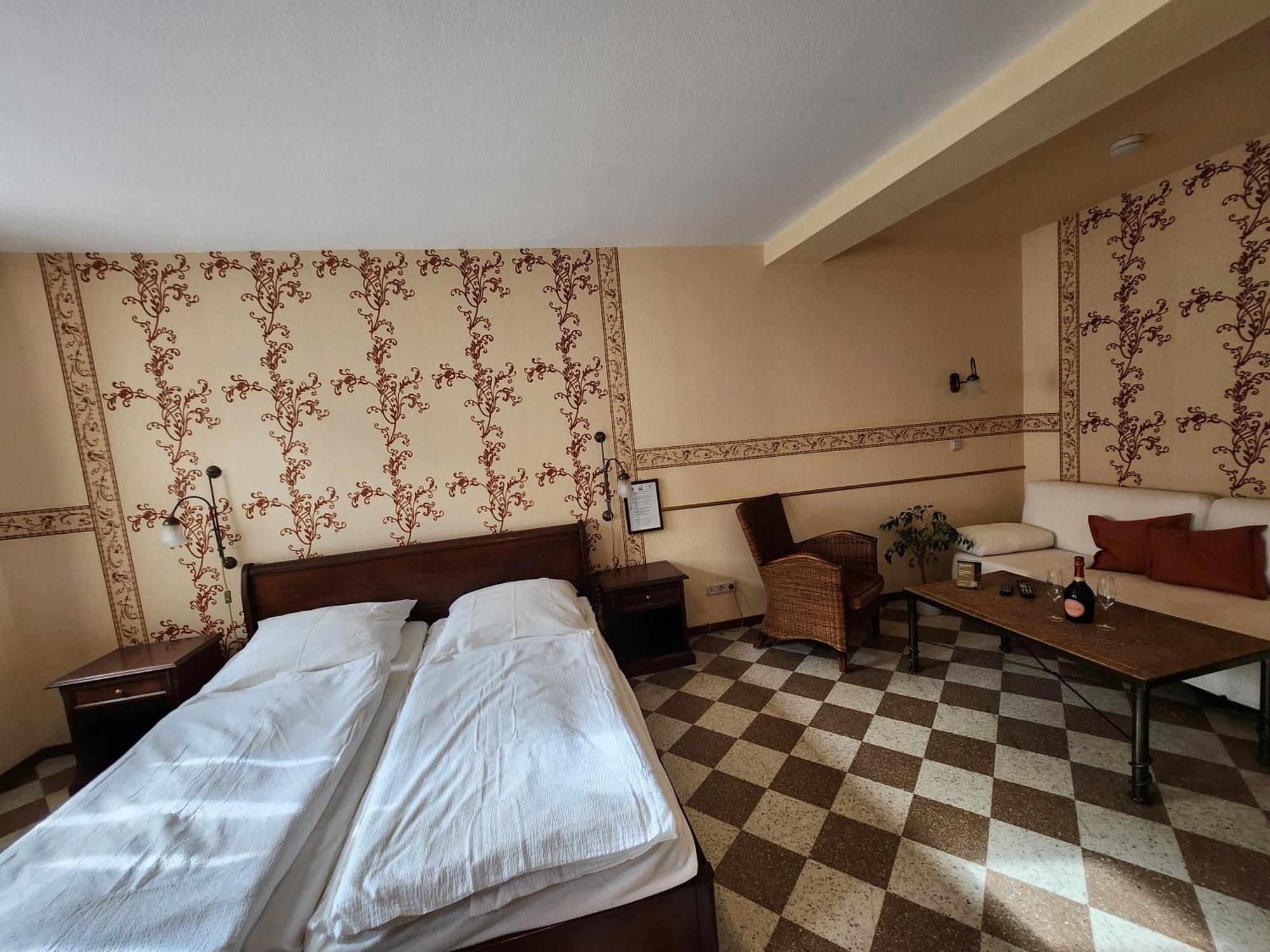 Hotel Garni Zur Post Вернигероде Экстерьер фото