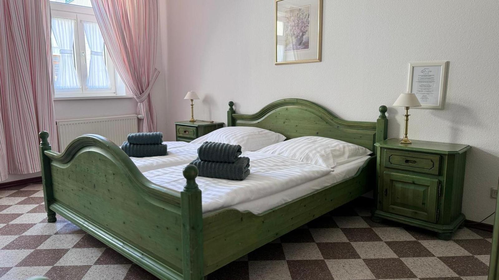 Hotel Garni Zur Post Вернигероде Экстерьер фото
