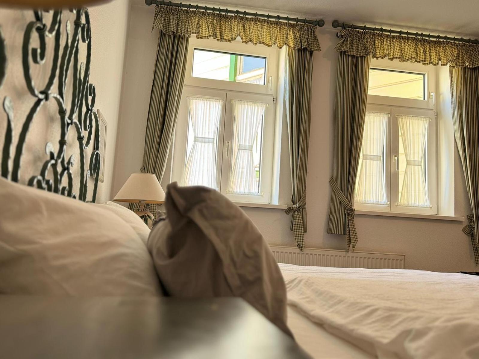 Hotel Garni Zur Post Вернигероде Экстерьер фото