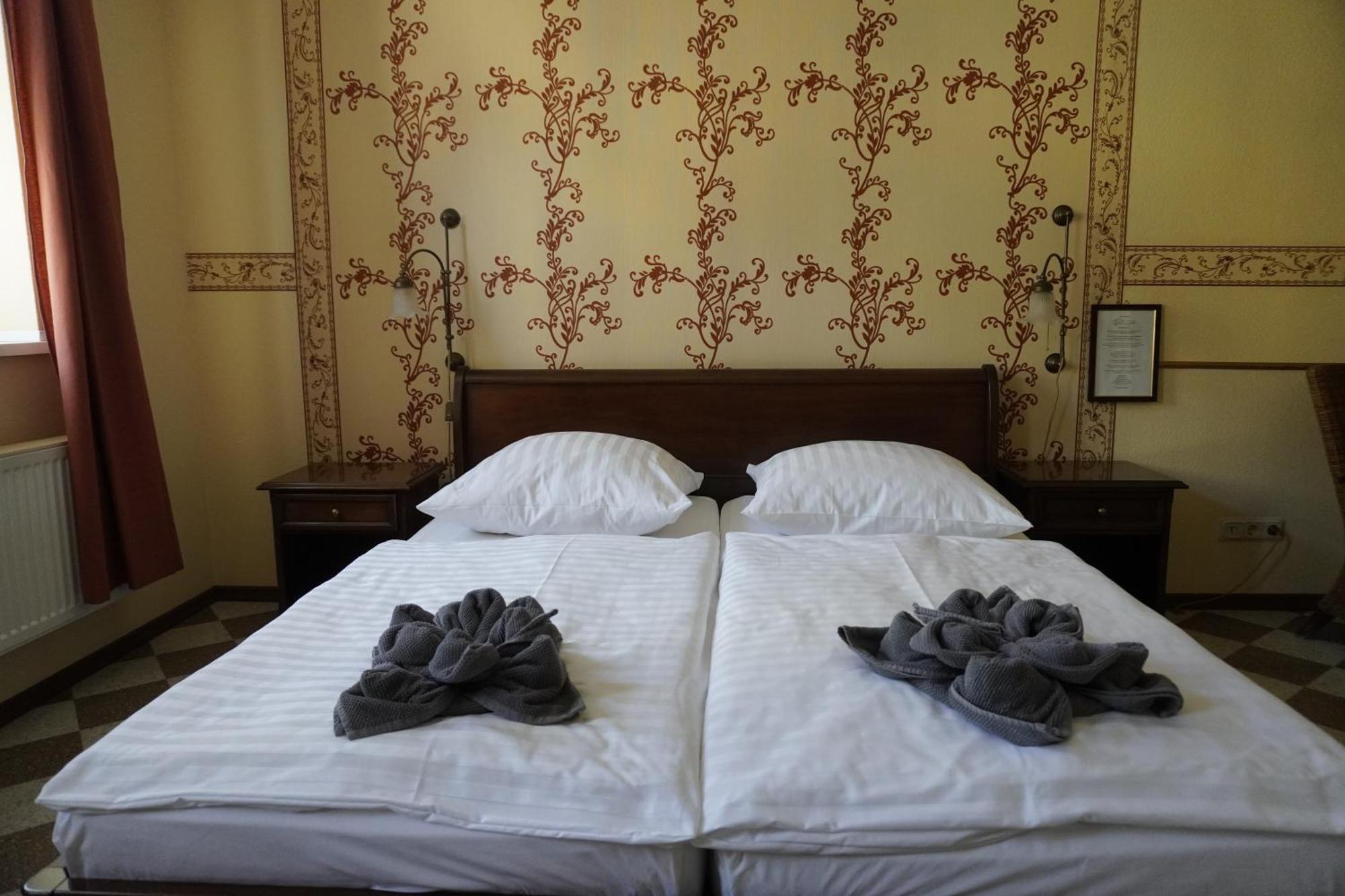 Hotel Garni Zur Post Вернигероде Экстерьер фото